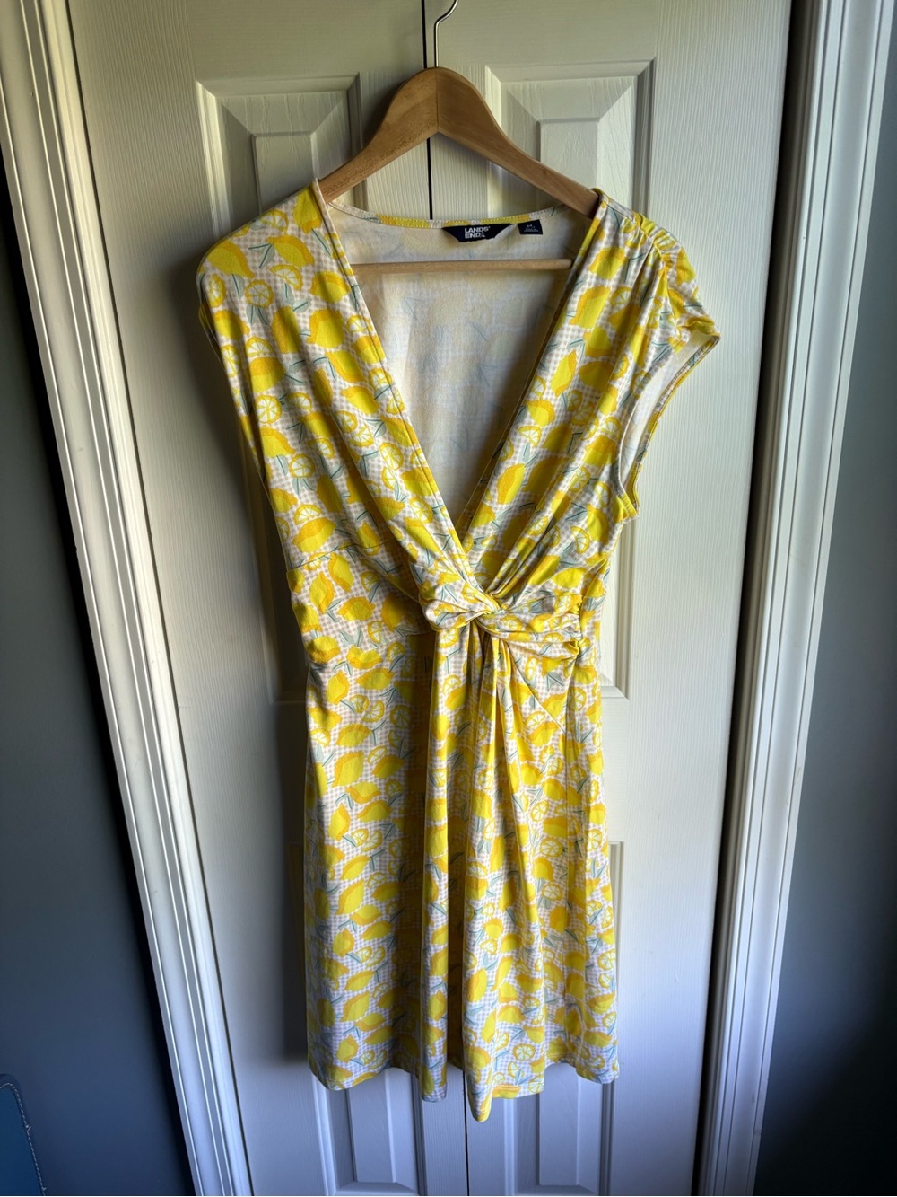 Lands End Womens Yellow Lemon Print Sleeveless Surplice Dress Size Medium 10-12